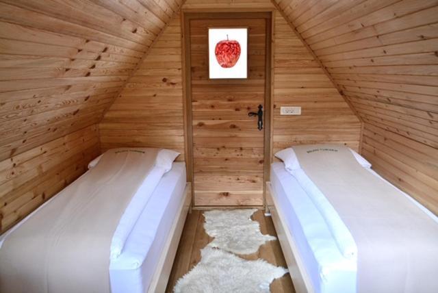 מלון Makole Glamping Naselje Zeleni Turizem מראה חיצוני תמונה