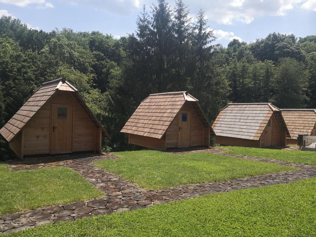מלון Makole Glamping Naselje Zeleni Turizem מראה חיצוני תמונה