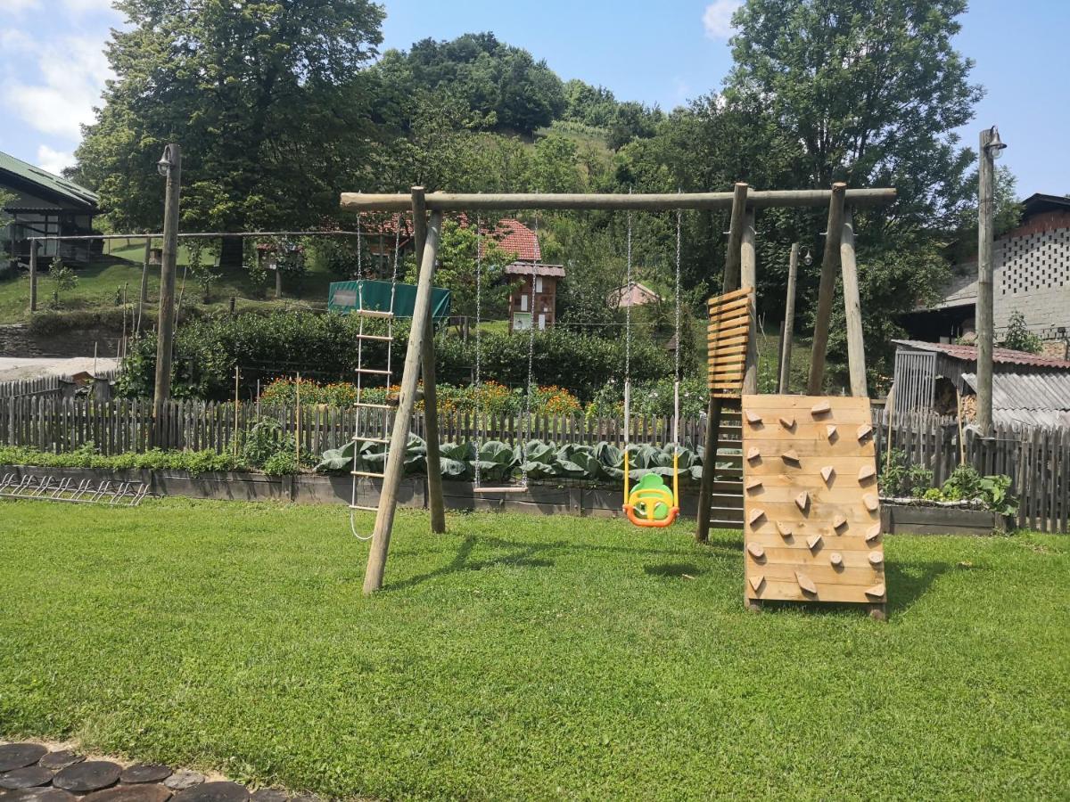 מלון Makole Glamping Naselje Zeleni Turizem מראה חיצוני תמונה